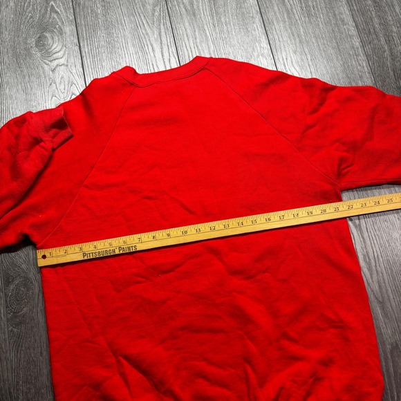 Vintage Rudolph The Rain Deer 1980s Raglan Sweatshirt Red L Large Christmas - Picture 7 of 8